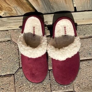 Sorel Nakisha women burgundy suede and white wool slide slippers. Size 7. Used.